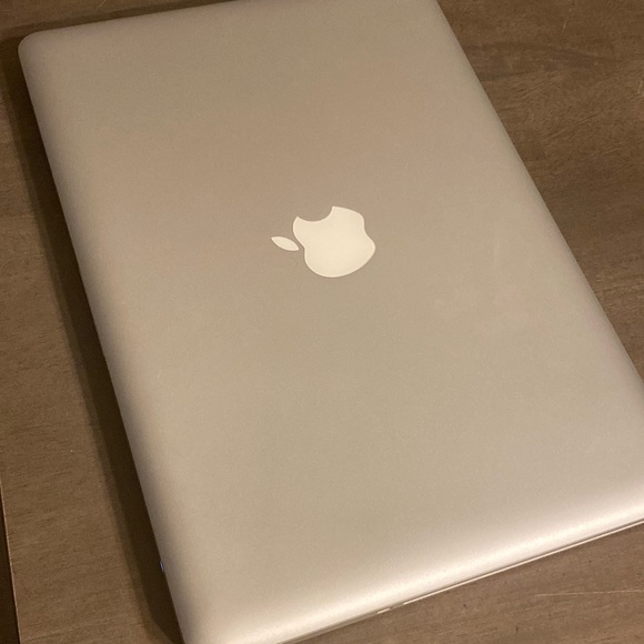 Apple MacBook Pro 13.3